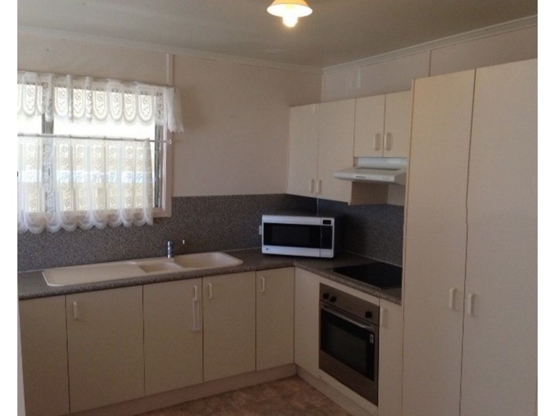 23 Bean Street, Blackwater QLD 4717