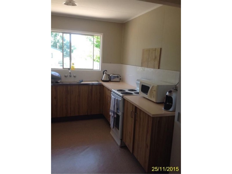 50 Acacia Street, Blackwater QLD 4717