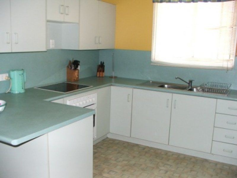 9 Kurrajong Street, Blackwater QLD 4717