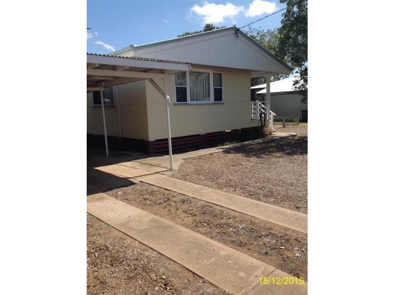 27 Fay Street, Blackwater QLD 4717