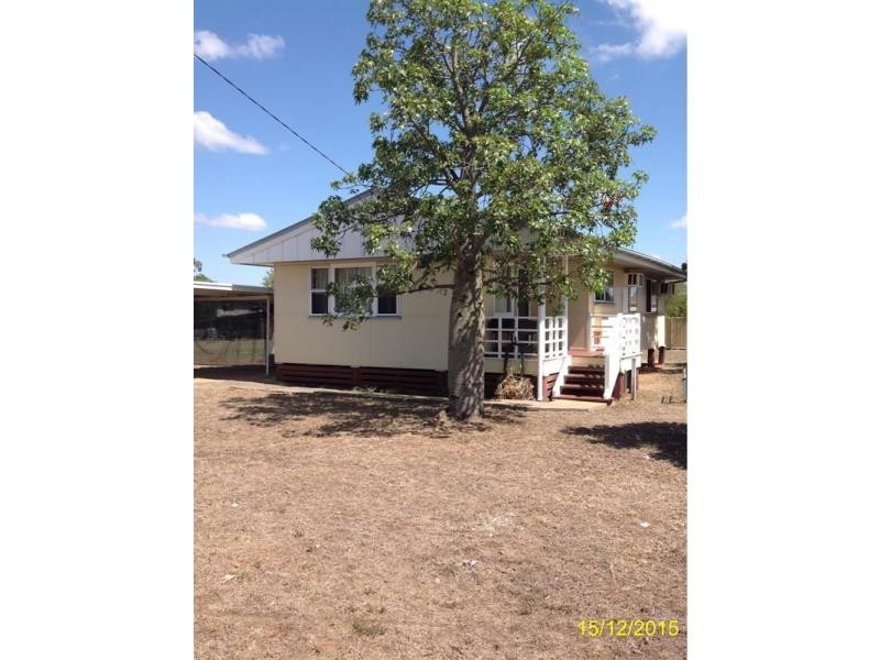 27 Fay Street, Blackwater QLD 4717