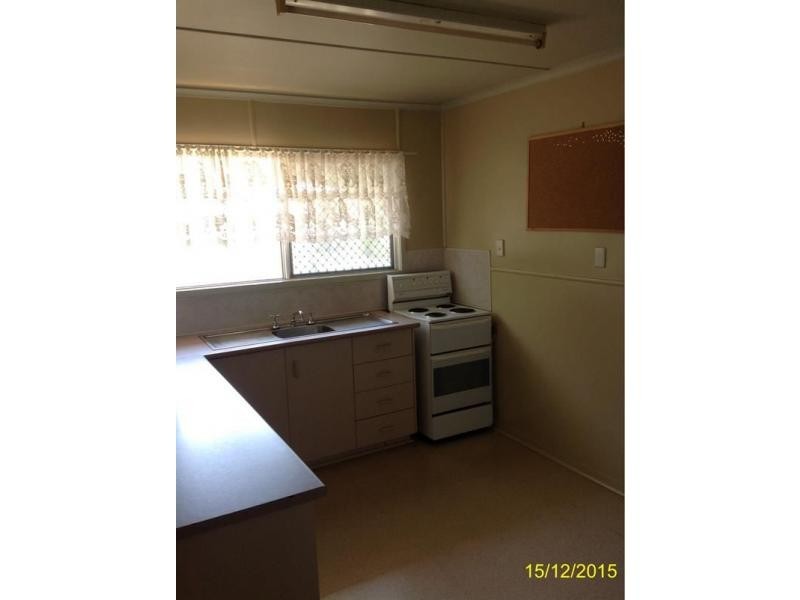 27 Fay Street, Blackwater QLD 4717