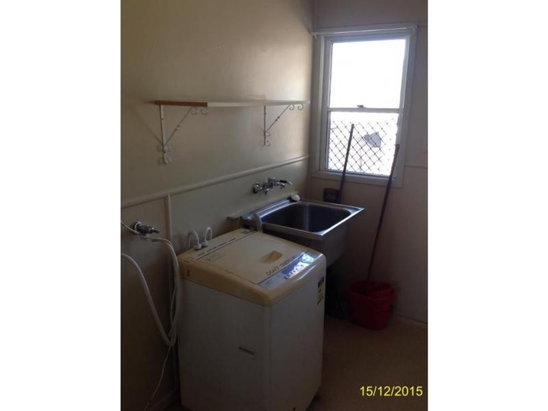 27 Fay Street, Blackwater QLD 4717