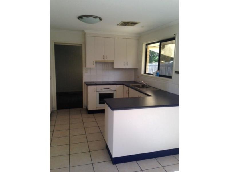 6 Coombs Court, Emerald QLD 4720