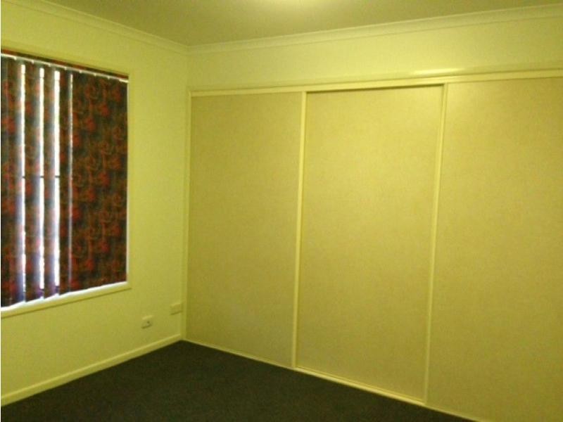 6 Coombs Court, Emerald QLD 4720