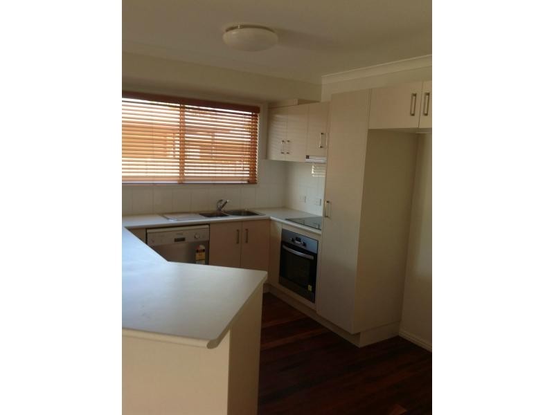 1/16 Pandanus Street, Blackwater QLD 4717
