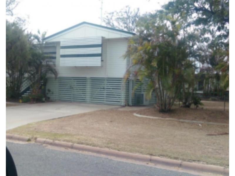27 Seeman Street, Blackwater QLD 4717