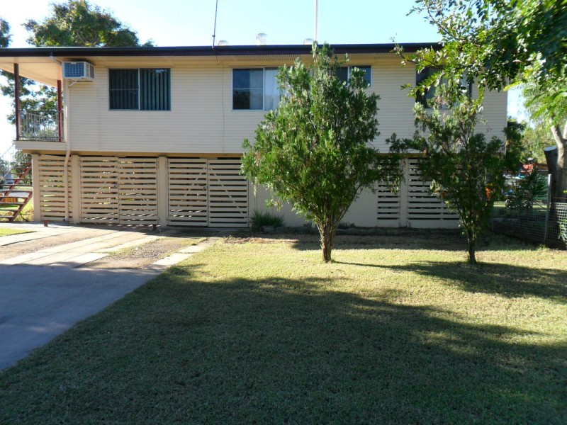 69 Arthur Street, Blackwater QLD 4717