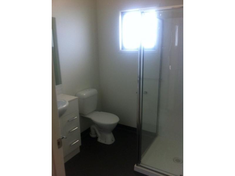 Unit 6/22-26 SummerRed Court, Blackwater QLD 4717