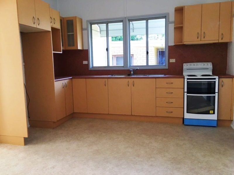 13 Florence Street, Proserpine QLD 4800