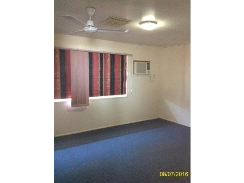 10 Bredhauer Street, Blackwater QLD 4717