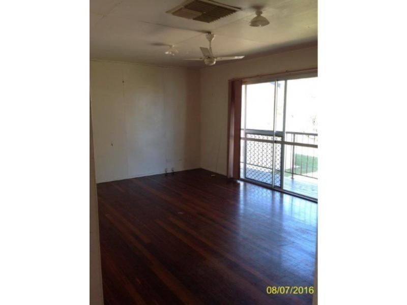 10 Bredhauer Street, Blackwater QLD 4717