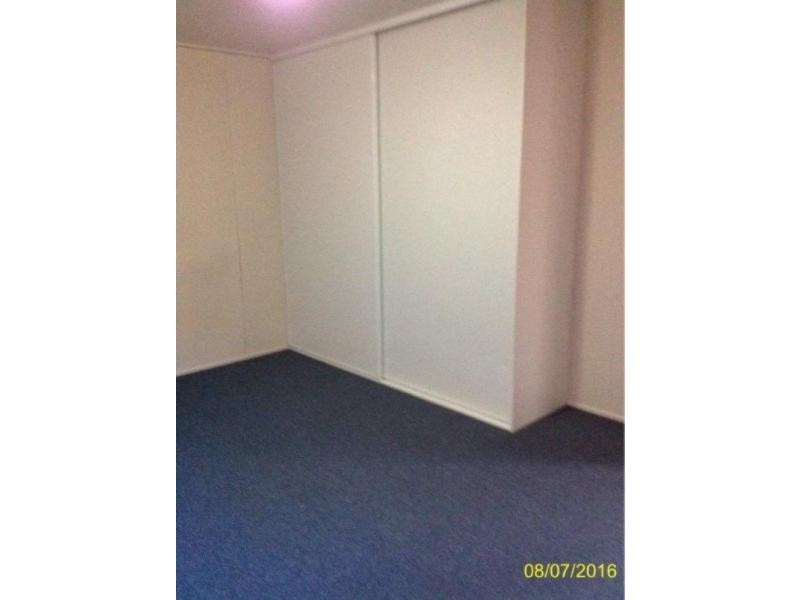 10 Bredhauer Street, Blackwater QLD 4717