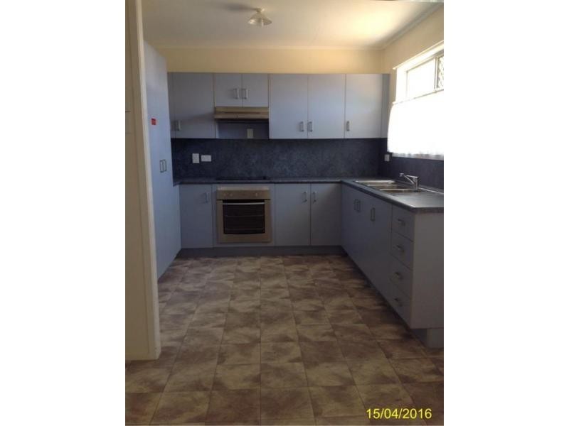 41 Bottletree Avenue, Blackwater QLD 4717