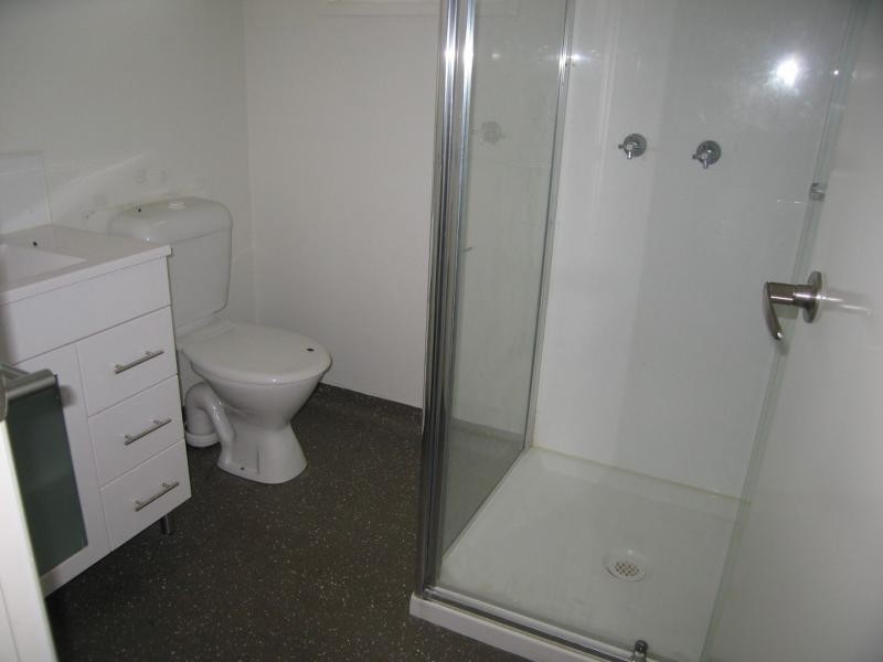 Unit 2/22-26 Summer Red Court, Blackwater QLD 4717