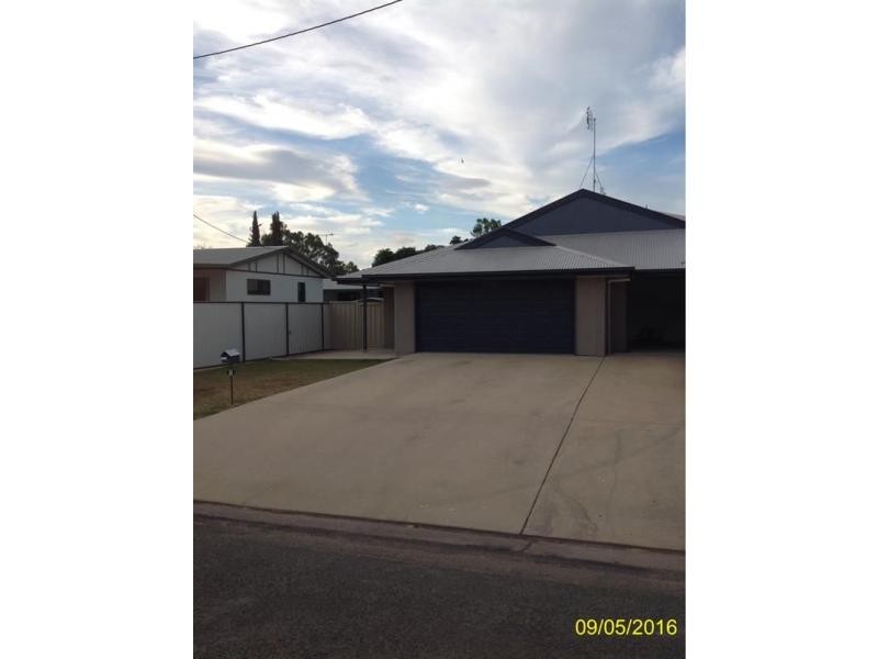 10 Main street, Bluff QLD 4702