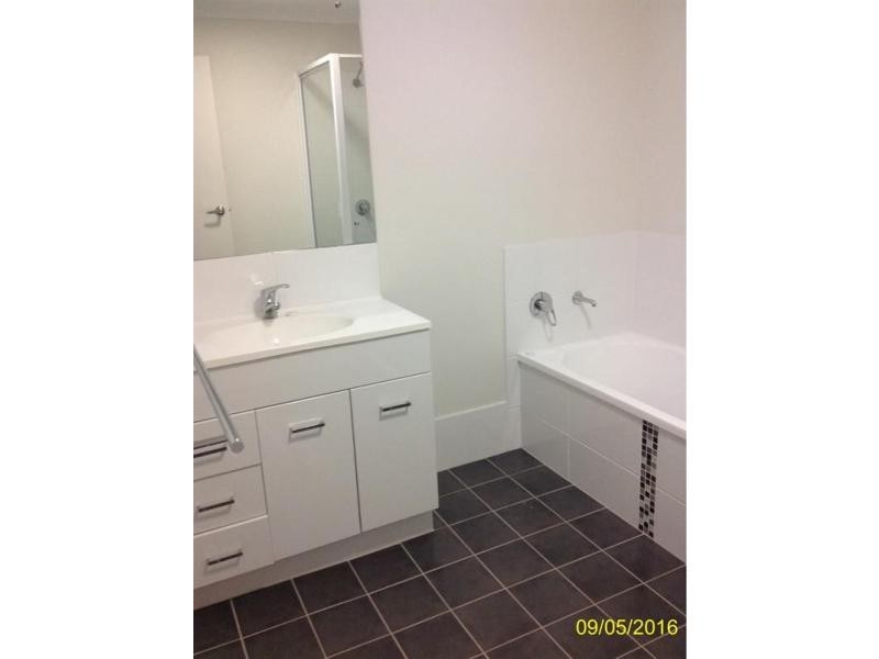 10 Main street, Bluff QLD 4702
