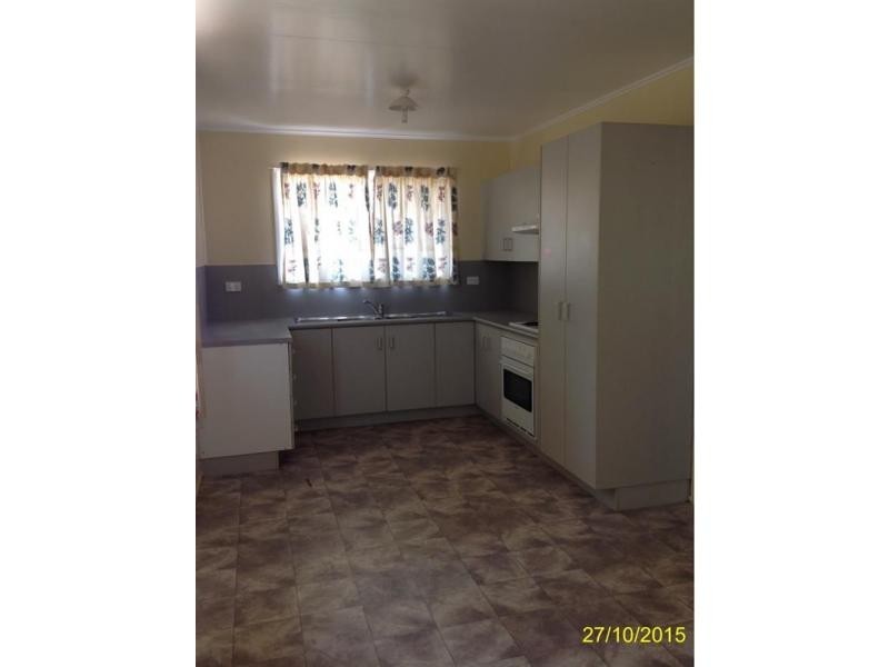 32 Myall Street, Blackwater QLD 4717