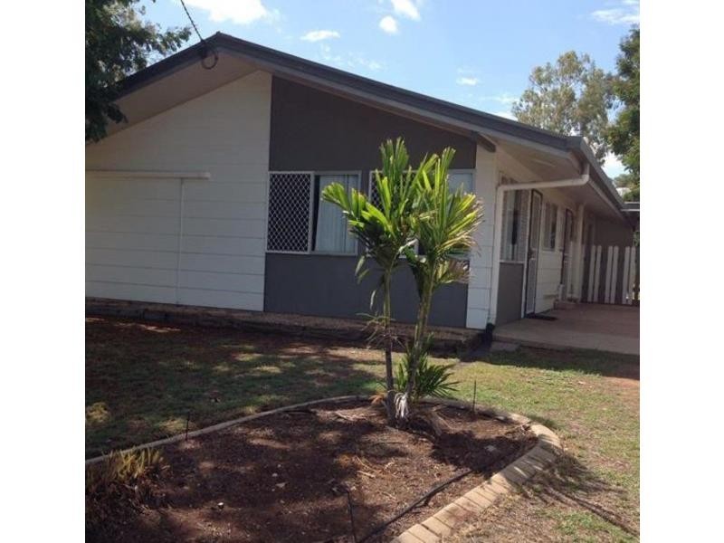 27 Lawless Street, Blackwater QLD 4717