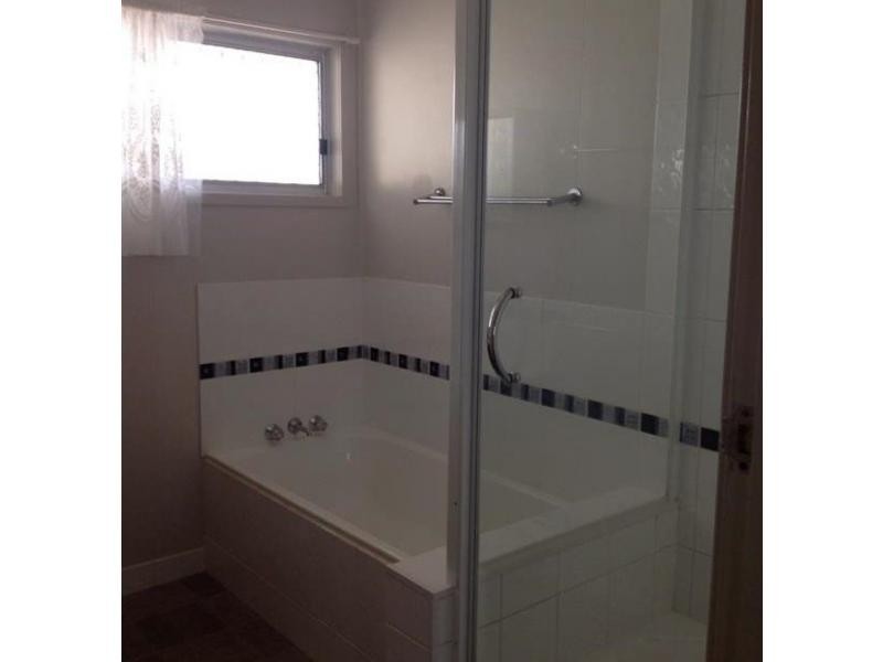 27 Lawless Street, Blackwater QLD 4717