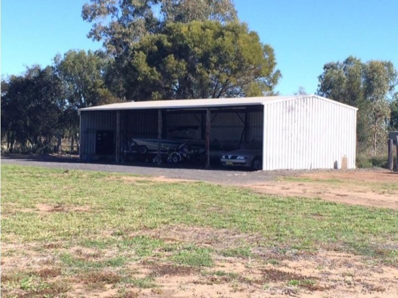 2 Geddes Lane, Emerald QLD 4720