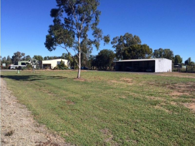 2 Geddes Lane, Emerald QLD 4720