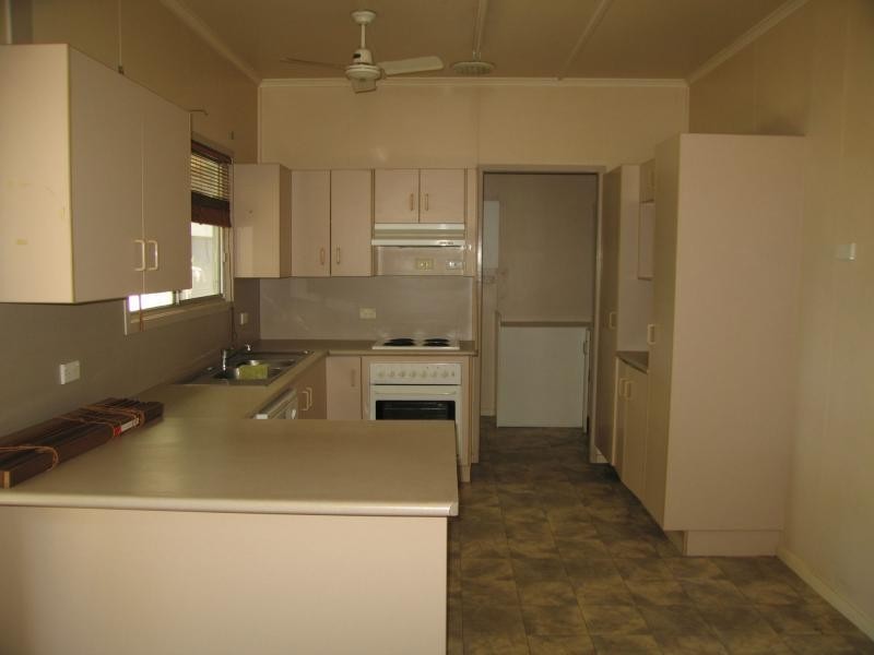 18 Bottletree Street, Blackwater QLD 4717