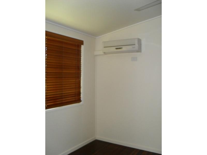 29 Hunter Street, Blackwater QLD 4717