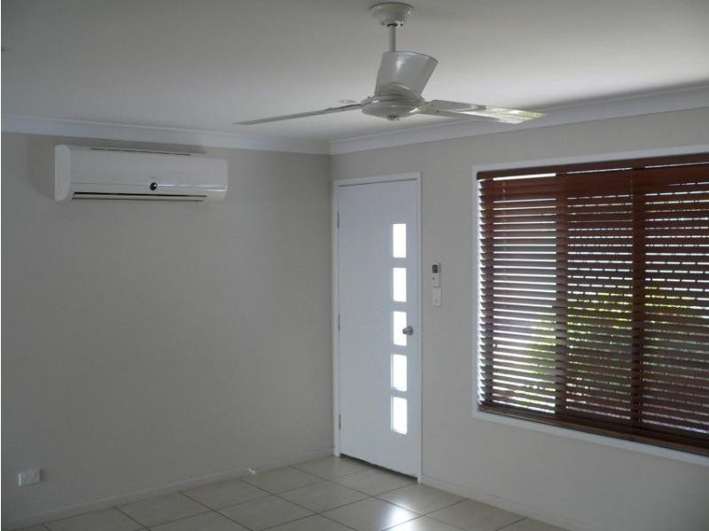 2/24 Desgrand Street, Emerald QLD 4720