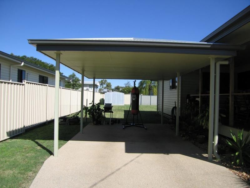 17 Blackbutt Street, Blackwater QLD 4717