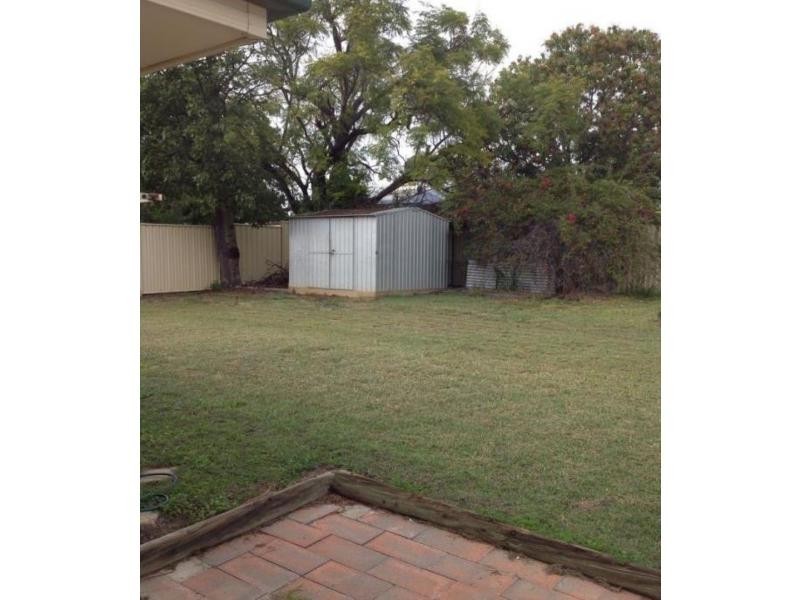 18 Talbot Street, Blackwater QLD 4717