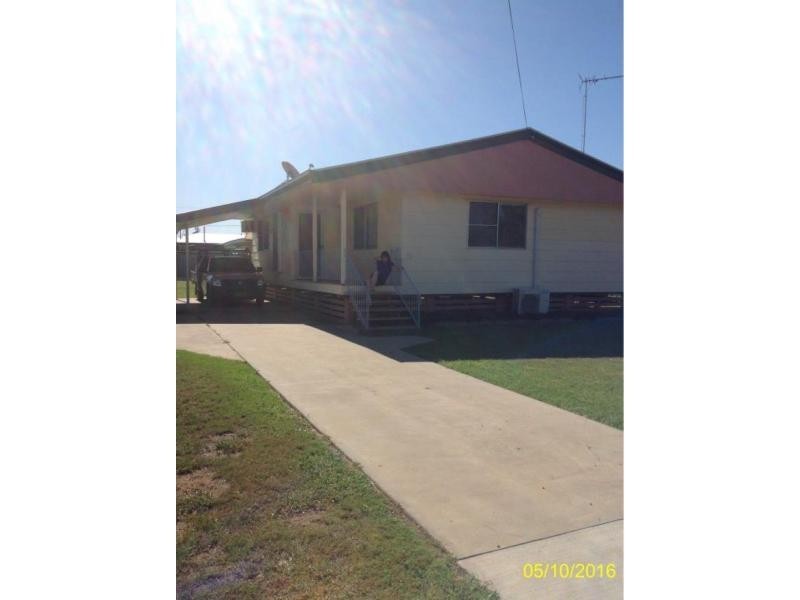 72 Arthur, Blackwater QLD 4717