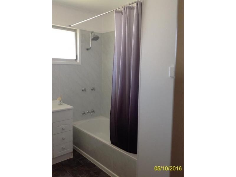 72 Arthur, Blackwater QLD 4717