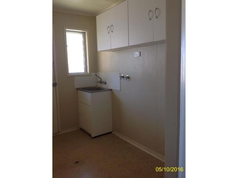 72 Arthur, Blackwater QLD 4717