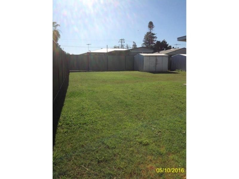 72 Arthur, Blackwater QLD 4717