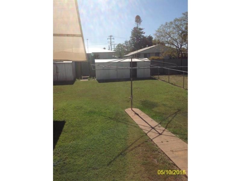 72 Arthur, Blackwater QLD 4717