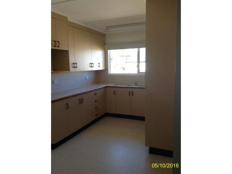 11 Fay Street, Blackwater QLD 4717