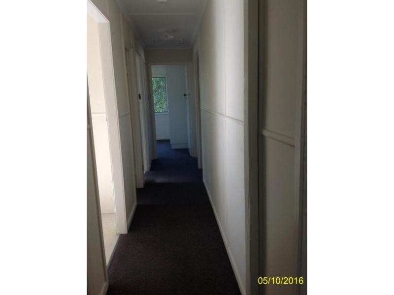 11 Fay Street, Blackwater QLD 4717