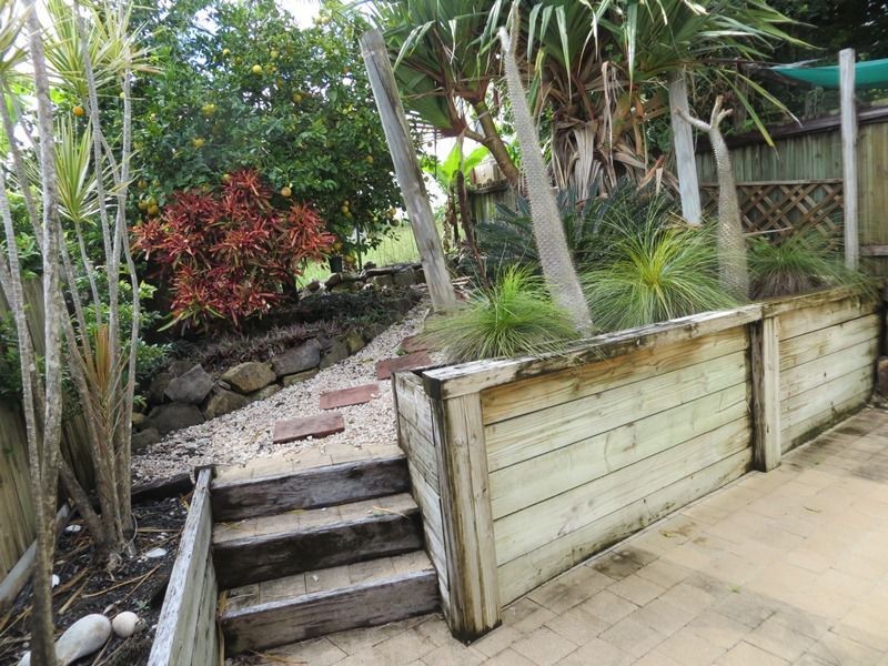 4/4 Border Drive, Cannonvale QLD 4802