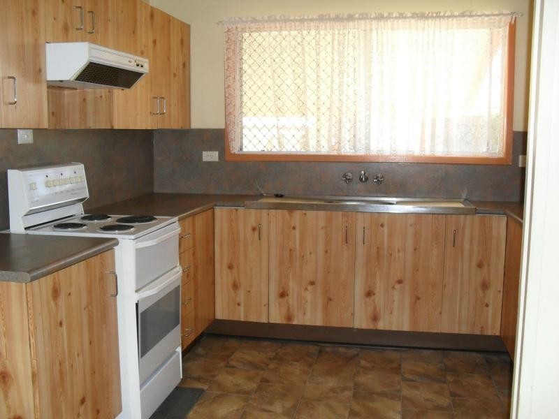 20 Oliffe Street, Blackwater QLD 4717