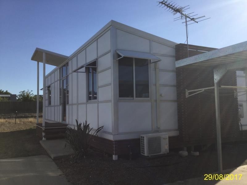 5/51 Bremner Street, Blackwater QLD 4717