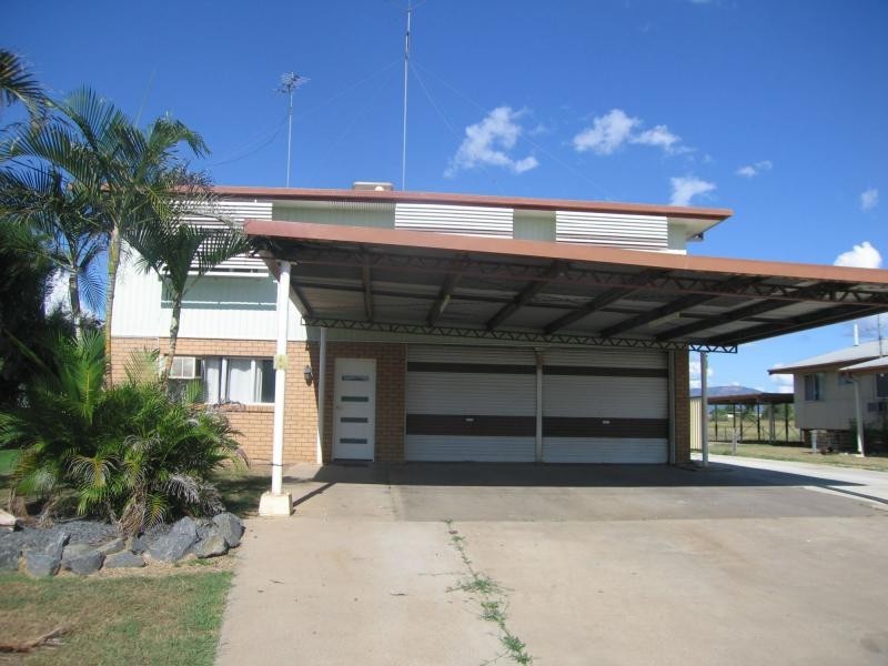 59 Arthur Street, Blackwater QLD 4717