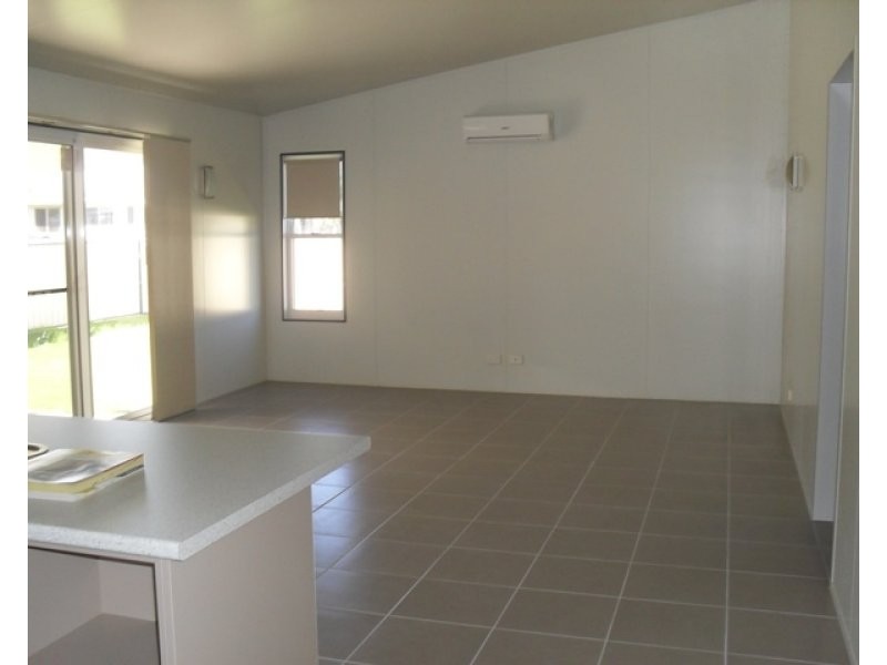 15 Boonery Street, Blackwater QLD 4717