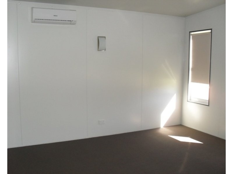 15 Boonery Street, Blackwater QLD 4717