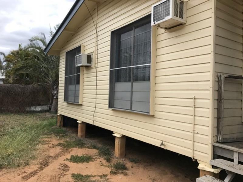 19 Evans Street, Blackwater QLD 4717