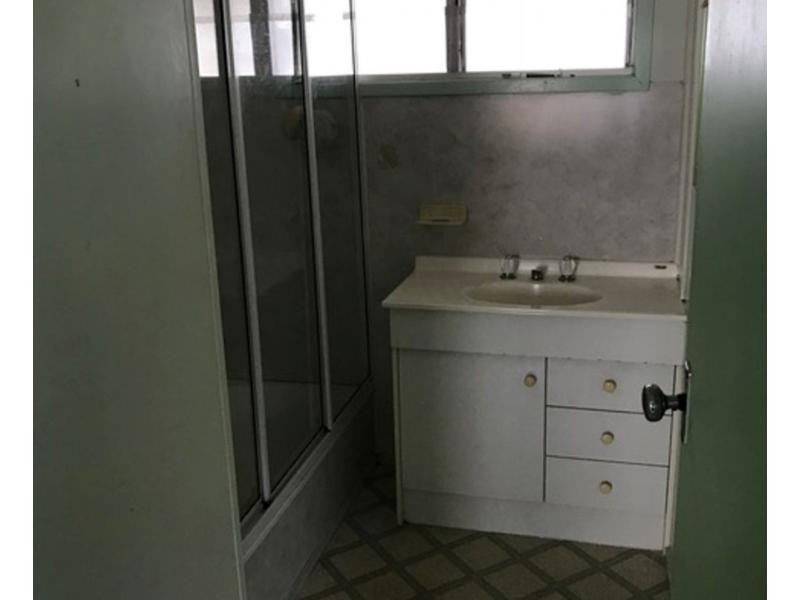 19 Evans Street, Blackwater QLD 4717