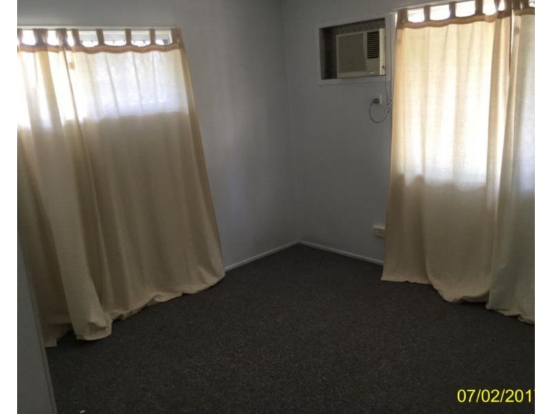 27 Arthur Street, Blackwater QLD 4717