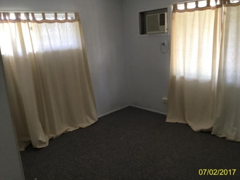 27 Arthur Street, Blackwater QLD 4717