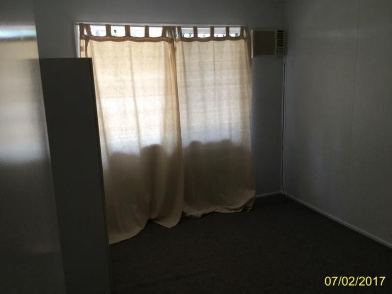 27 Arthur Street, Blackwater QLD 4717