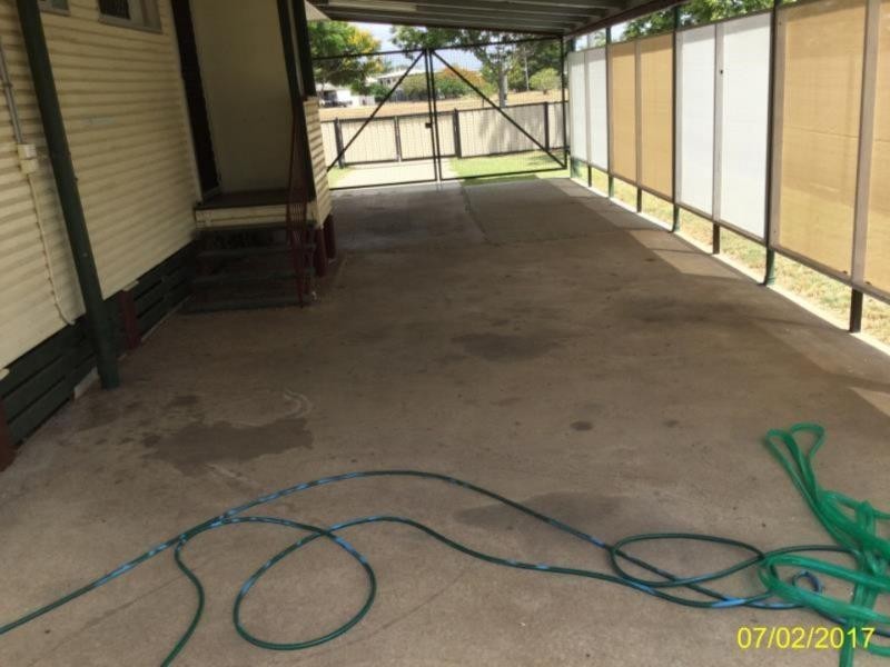 27 Arthur Street, Blackwater QLD 4717